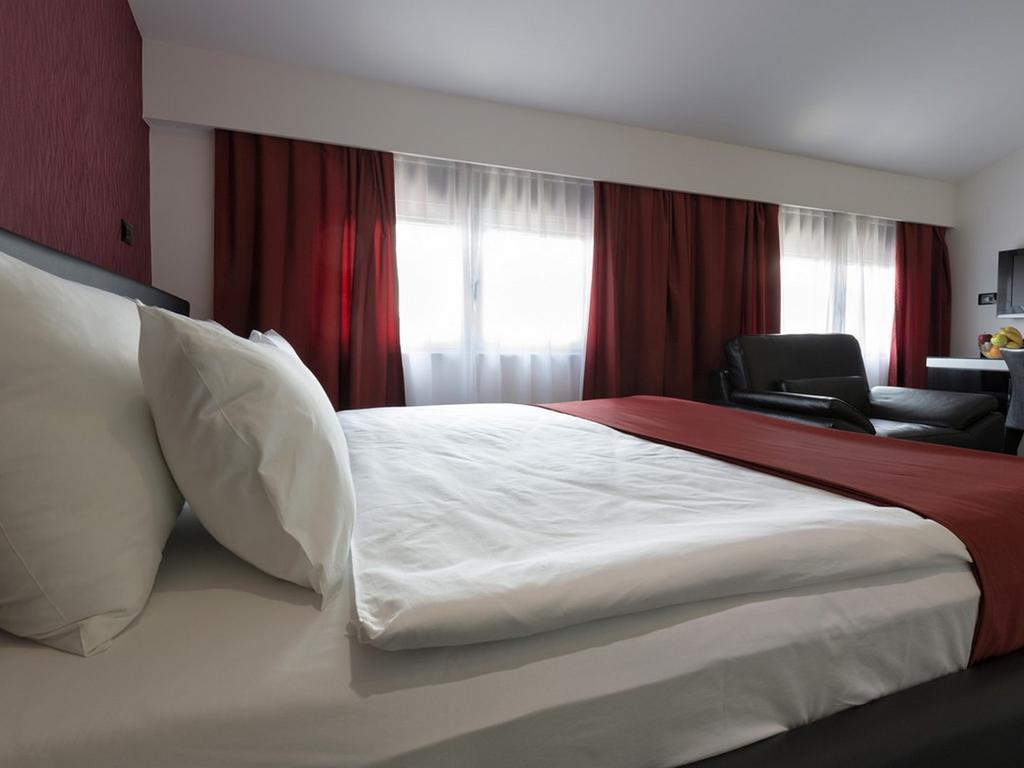 Nova City Garni Hotel Signature Collection Belgrado Exterior foto